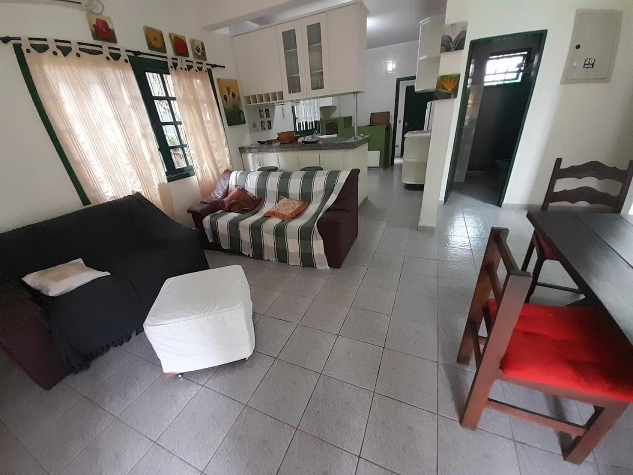 Flor Casa 2 Dorms Com Ar, Churrasqueira, Cond Fech, Piscina * Sao Sebastiao (Sao Paulo)